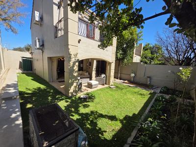 Apartment / Flat For Rent in Sunninghill, Sandton
